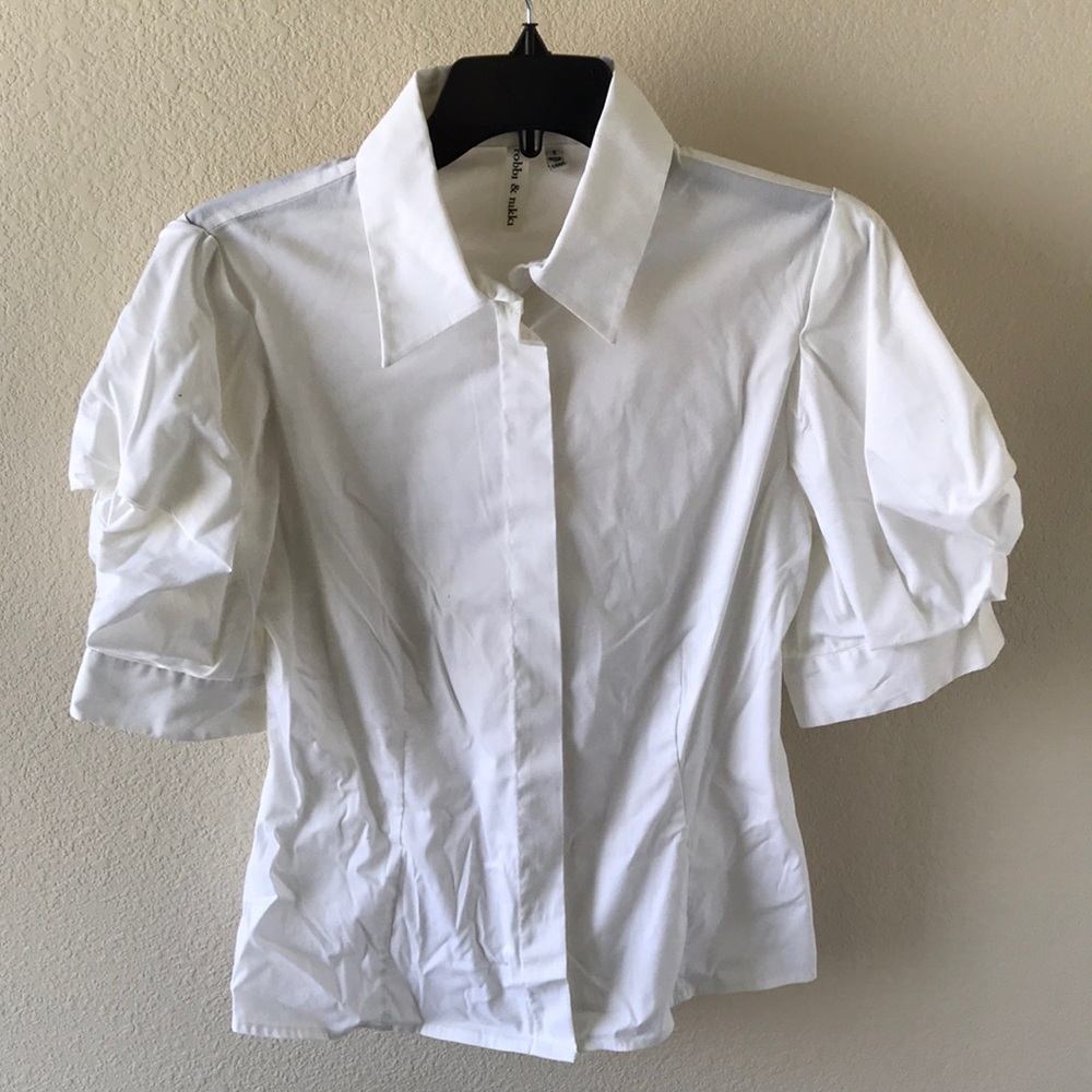 robbi & nikki statement sleeve blouse